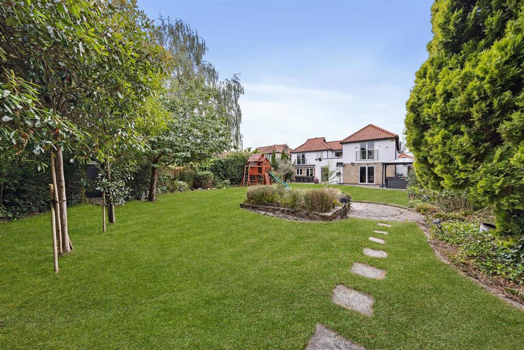 Fieldon House09.jpg