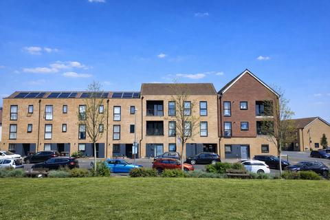 2 bedroom apartment for sale, Fullerton Avenue, Dagenham, RM8