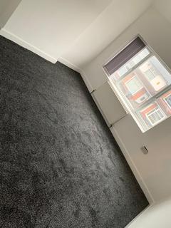 2 bedroom terraced house to rent, De La Pole Avenue, Hull HU3