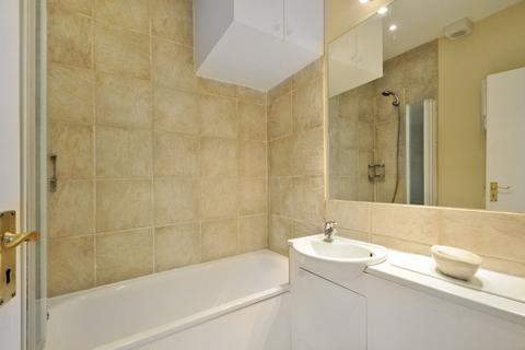 1 bedroom flat for sale, Alderney Street, Pimlico, London, SW1V