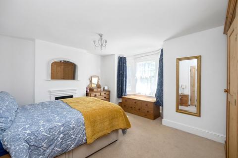 Blencoe Station Road, Steyning, BN44 3YL