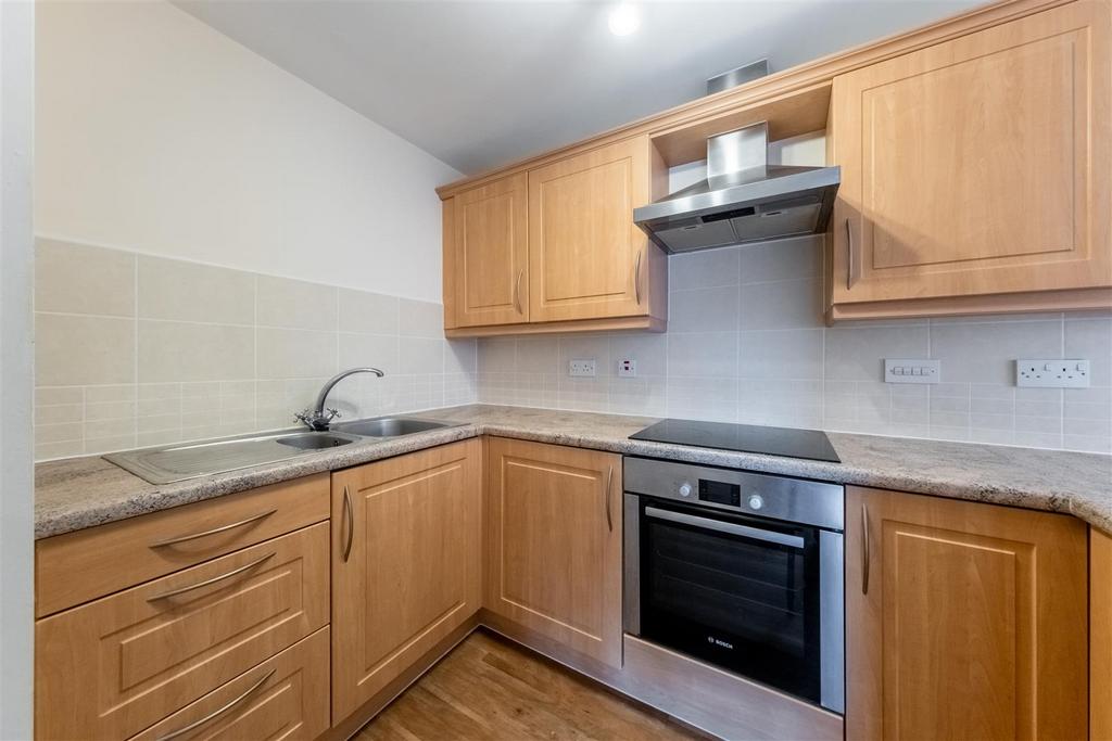 49 Arley Court-001.jpg