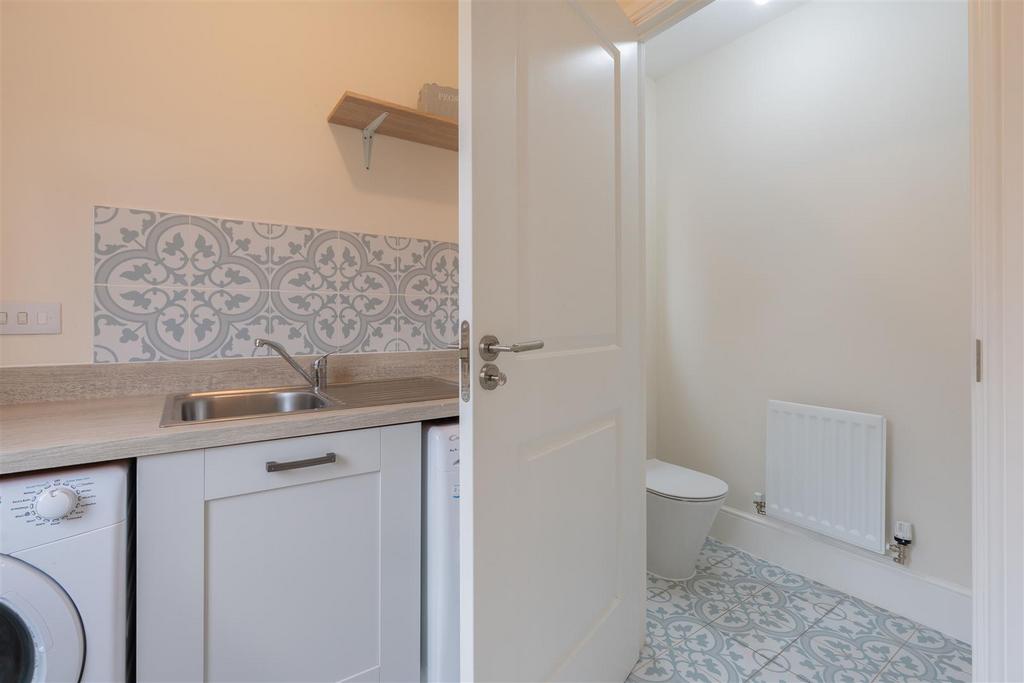 1 Beaufort Close-013.JPG