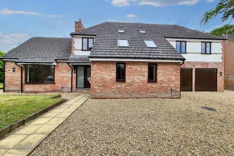 undefined, Court Road, Strensham, Worcestershire