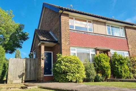 2 bedroom maisonette for sale, Cedar Close, Borehamwood