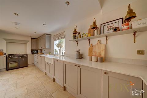 2 bedroom cottage for sale, Cherry Orchard Road, Lower Moor, Pershore WR10