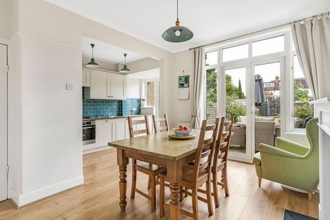 5 Derrick Road, Beckenham, BR3 3QG