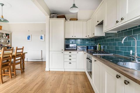 5 Derrick Road, Beckenham, BR3 3QG