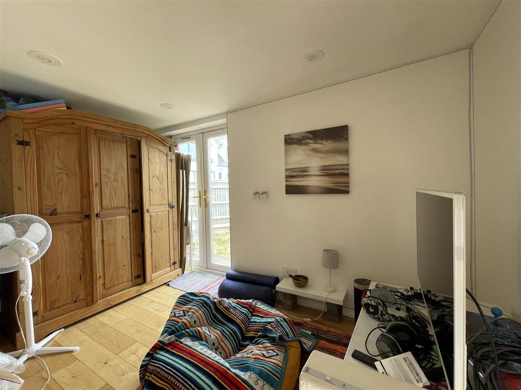 Family Room.jpg