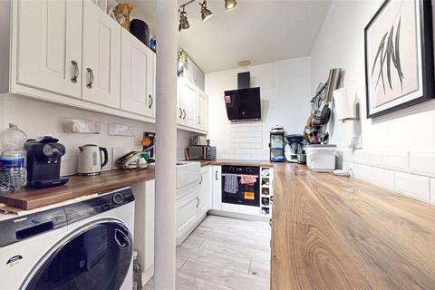 2 bedroom apartment to rent, Whitworth House, Manchester M1