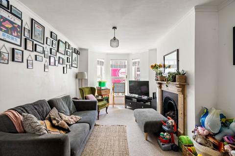 3 bedroom terraced house for sale, Thanet Gardens, Folkestone, CT19