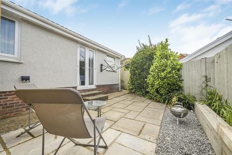 2 bedroom end of terrace house for sale, Sarlou Close, Mumbles, Swansea