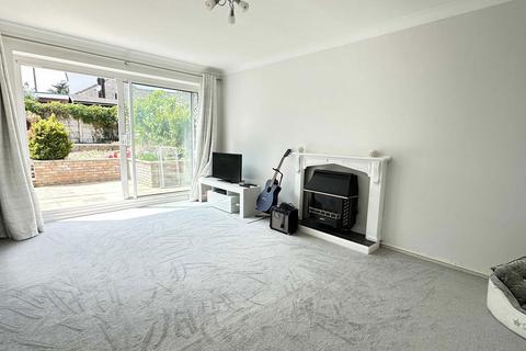 9 Church Path, Greenhithe, DA9 9JR
