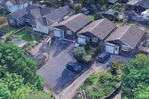 9 Church Path, Greenhithe, DA9 9JR