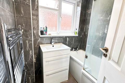 9 Church Path, Greenhithe, DA9 9JR