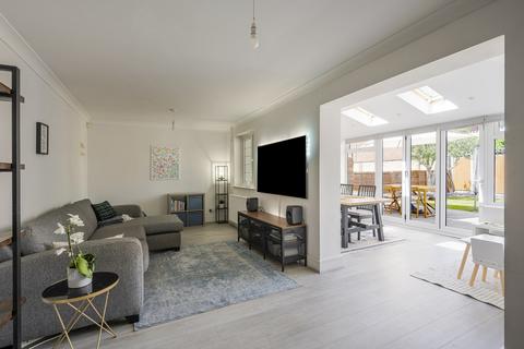 3 bedroom semi-detached house for sale, Brocksparkwood, Brentwood, CM13