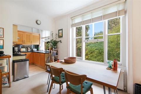 1 bedroom flat for sale, London SE13