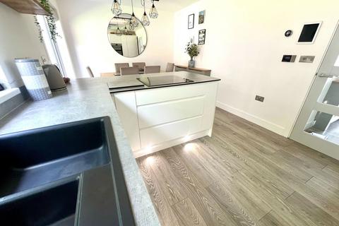20 Emlyn Fields, St Austell, PL25 3UL
