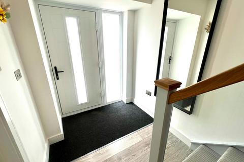 20 Emlyn Fields, St Austell, PL25 3UL