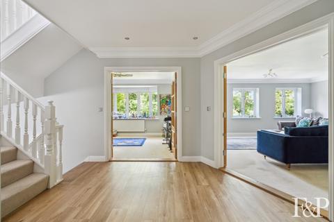 undefined, Woodlands, Gerrards Cross