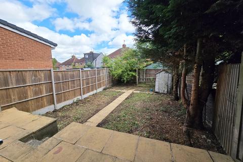 9 Bryngarth Crescent, Leicester, LE5 2AF
