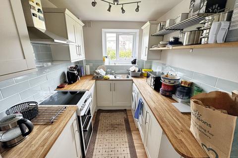 2 bedroom flat to rent, Beacon Lane, Exeter, EX4
