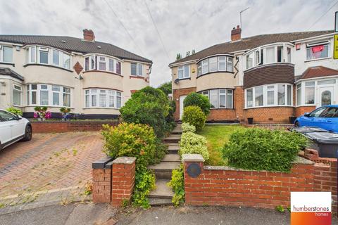 undefined, Middle Meadow Avenue, Quinton, Birmingham, B32 1NU