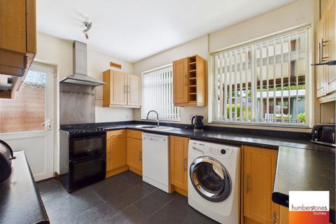 undefined, Middle Meadow Avenue, Quinton, Birmingham, B32 1NU