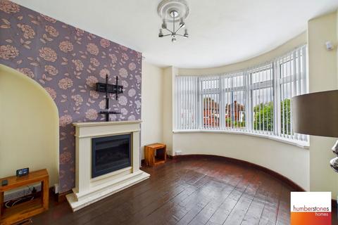 undefined, Middle Meadow Avenue, Quinton, Birmingham, B32 1NU