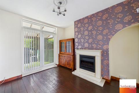 undefined, Middle Meadow Avenue, Quinton, Birmingham, B32 1NU