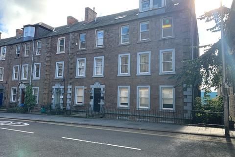 Office to rent, 148 Nethergate Dundee DD1 4EA