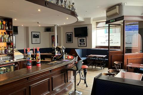 Pub for sale, 128 Alexander St Dundee DD3 7DE