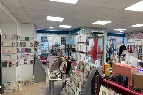 Retail property (high street) to rent, 45 Bell St St. Andrews KY16 9UR