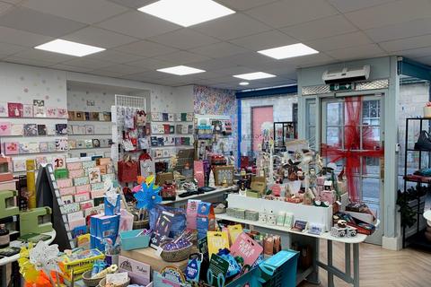 Retail property (high street) to rent, 45 Bell St St. Andrews KY16 9UR