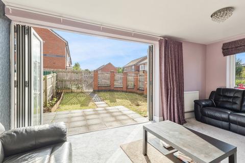 3 bedroom semi-detached house for sale, Drawbridge Avenue, Wakefield WF8