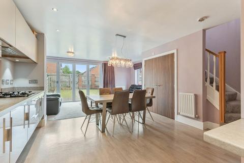 3 bedroom semi-detached house for sale, Drawbridge Avenue, Wakefield WF8