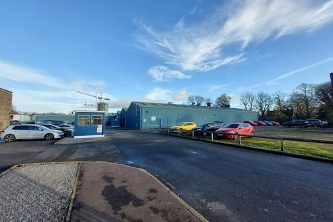Factory to rent - 33 Ladeside Gdns Kilbirnie KA25 7EA