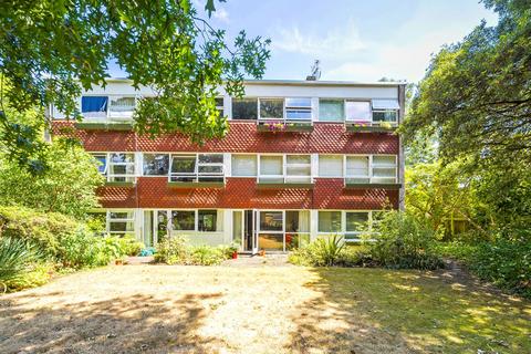3, Pope Court Parkleys, Richmond, TW10 5LS