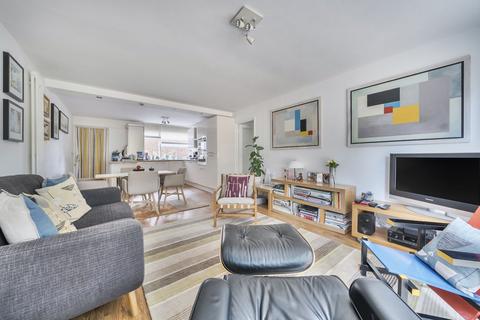 3, Pope Court Parkleys, Richmond, TW10 5LS