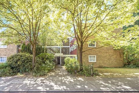 3, Pope Court Parkleys, Richmond, TW10 5LS