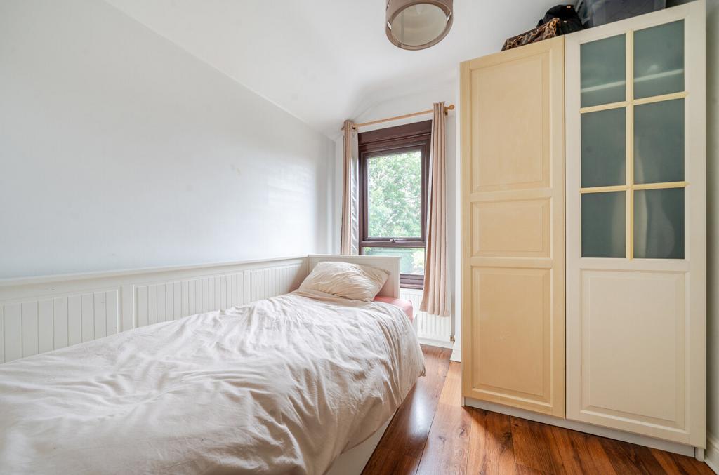 1316285-18-68652b...