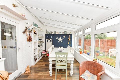 3 bedroom terraced house for sale, Medway Road, Gossops Green, Crawley, West Sussex