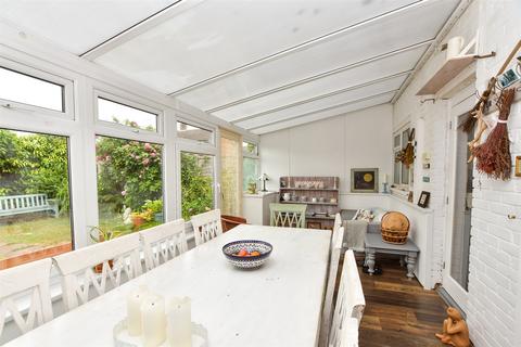 3 bedroom terraced house for sale, Medway Road, Gossops Green, Crawley, West Sussex