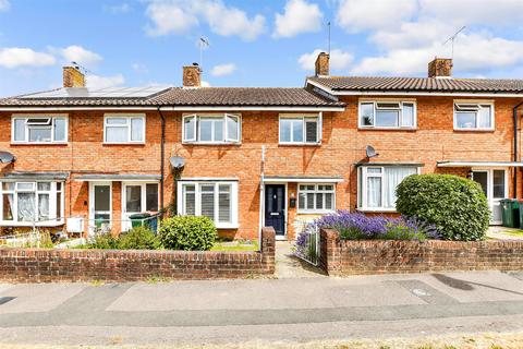 3 bedroom terraced house for sale, Medway Road, Gossops Green, Crawley, West Sussex