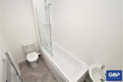 1 bedroom flat to rent, Princes Road, Romford, RM1