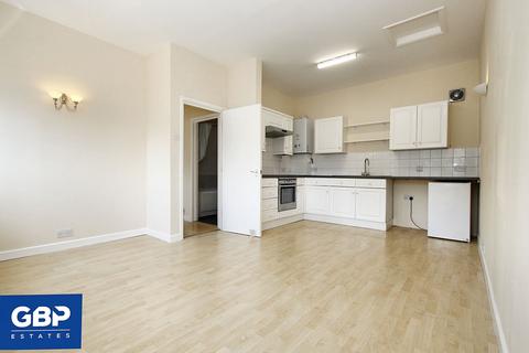 1 bedroom flat to rent, Knightsbridge Gardens, Romford, RM7