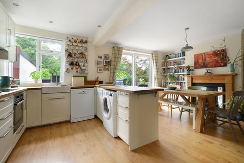 3 bedroom semi-detached house for sale, Leeds LS17