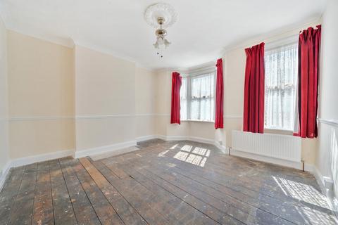 3 bedroom terraced house for sale, Cobden Road, London, SE25