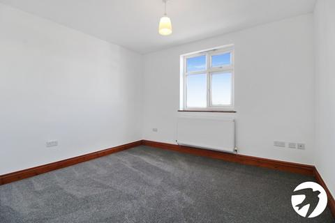 2 bedroom flat to rent, Rochester Road, Gravesend, Kent, DA12