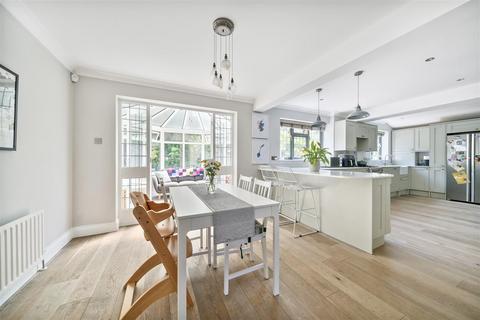 3 bedroom detached house for sale, Heath Side, Crofton